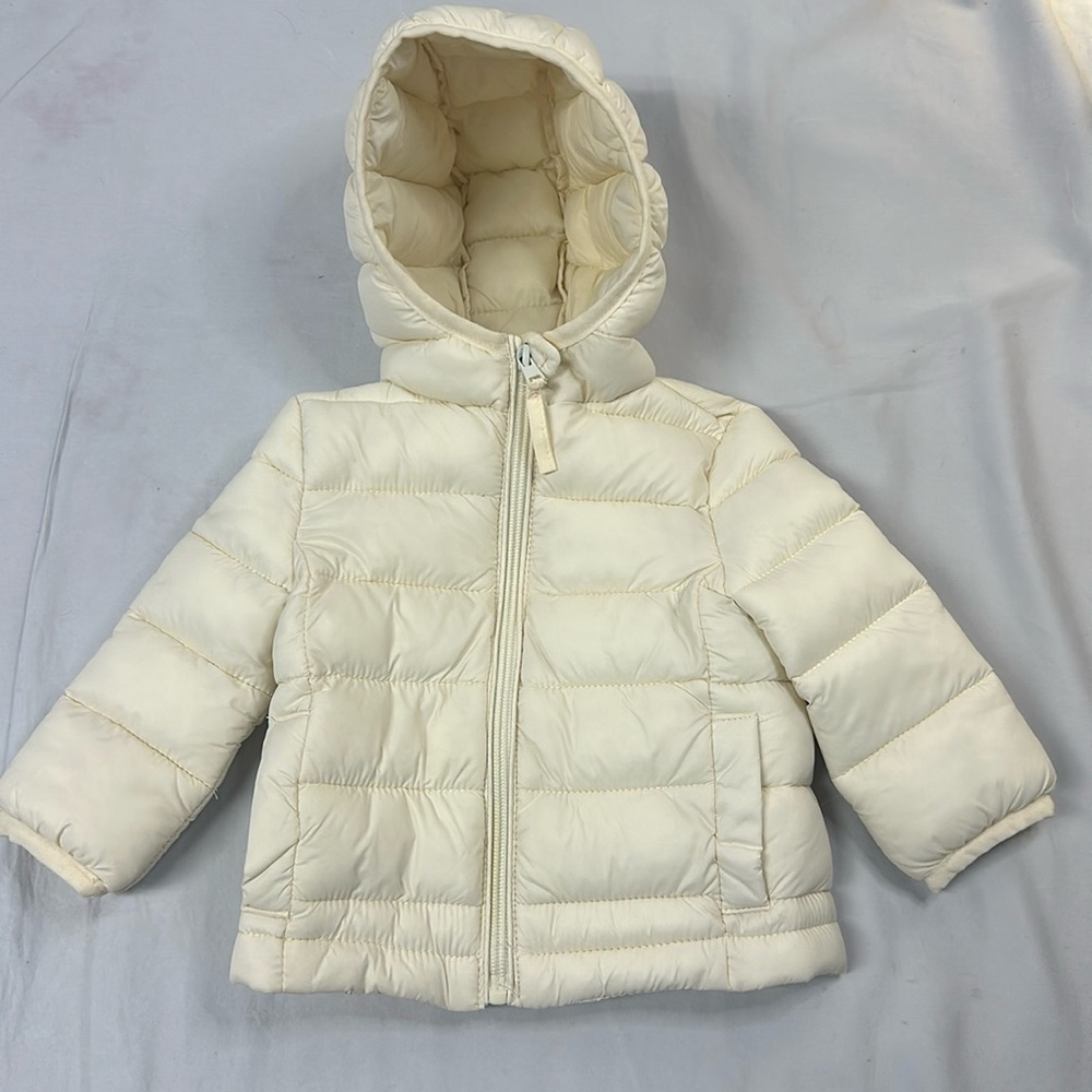 ⭐️ Urban Republic - NWOT - baby puffer winter jacket. Size 3/6 months